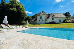 Seigneurie Les Aulnaies exceptional building with swimming pool